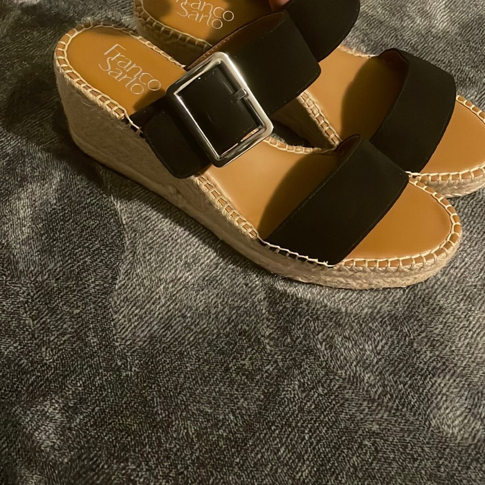 BRAND NEW — NEVER WORN